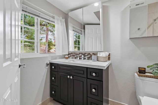 2135 Mandan Place B, Simi Valley, CA 93065