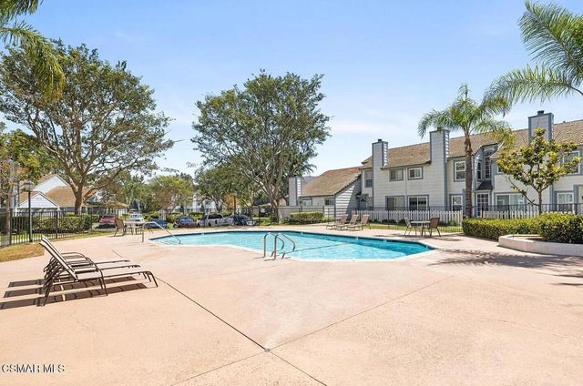 2135 Mandan Place B, Simi Valley, CA 93065