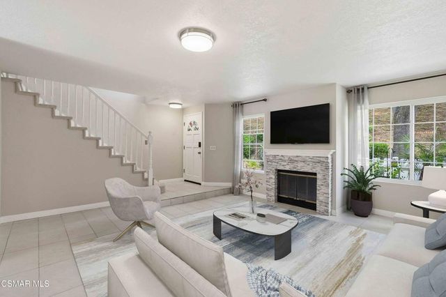 2135 Mandan Place B, Simi Valley, CA 93065