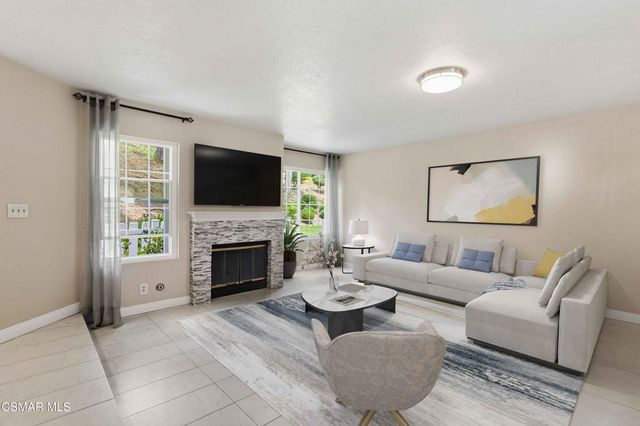 2135 Mandan Place B, Simi Valley, CA 93065