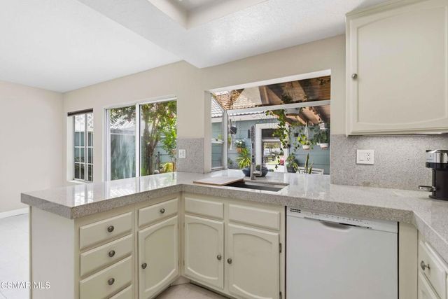 2135 Mandan Place B, Simi Valley, CA 93065