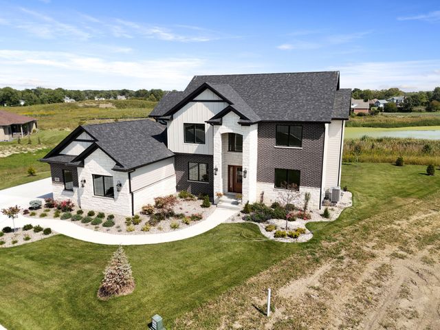 515 Meadow Brooke Lane, Dyer, IN 46311