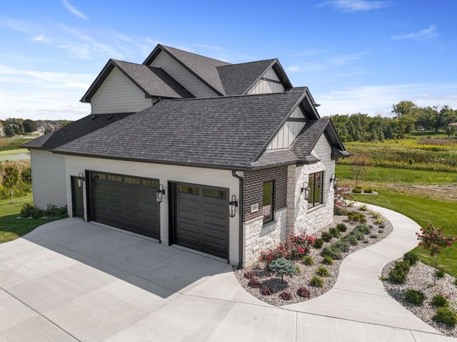 515 Meadow Brooke Lane, Dyer, IN 46311