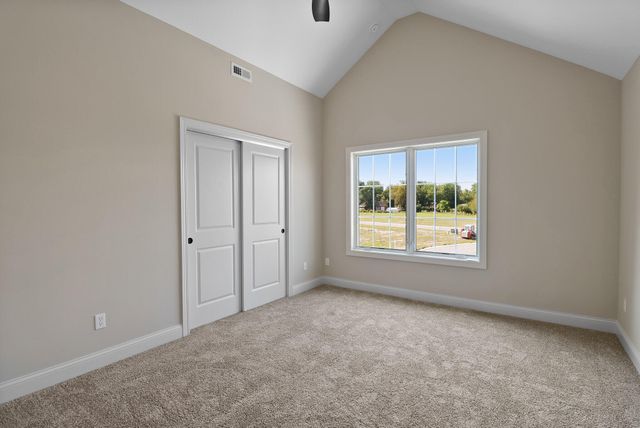 515 Meadow Brooke Lane, Dyer, IN 46311