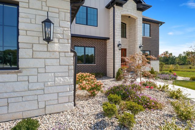 515 Meadow Brooke Lane, Dyer, IN 46311