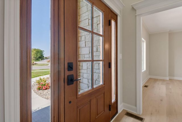 515 Meadow Brooke Lane, Dyer, IN 46311