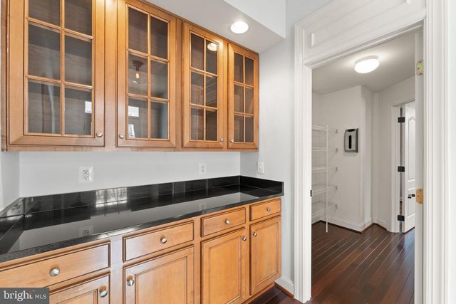 25729 SUMMERBANK CT, Chantilly, VA 20152