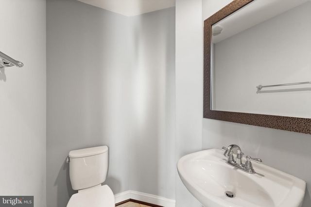 25729 SUMMERBANK CT, Chantilly, VA 20152