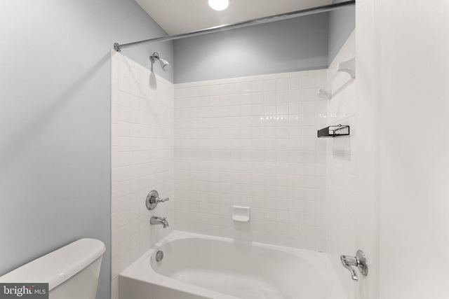 25729 SUMMERBANK CT, Chantilly, VA 20152