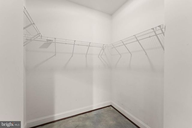 25729 SUMMERBANK CT, Chantilly, VA 20152