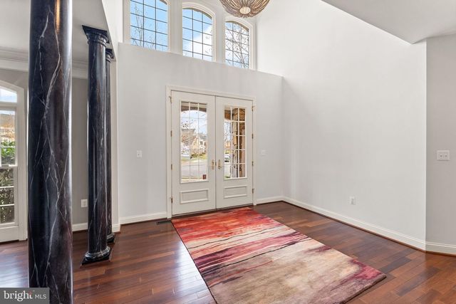 25729 SUMMERBANK CT, Chantilly, VA 20152