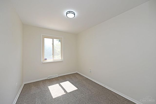 802 Johnson Avenue, Miamisburg, OH 45342