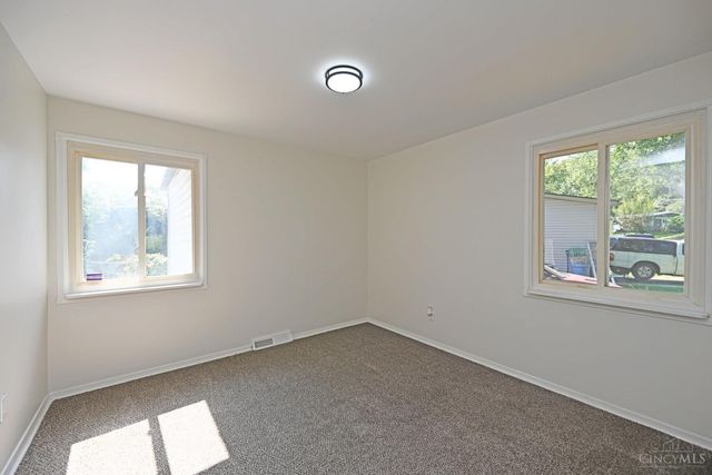 802 Johnson Avenue, Miamisburg, OH 45342