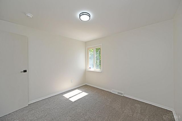 802 Johnson Avenue, Miamisburg, OH 45342