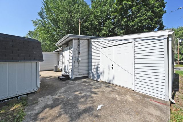 802 Johnson Avenue, Miamisburg, OH 45342
