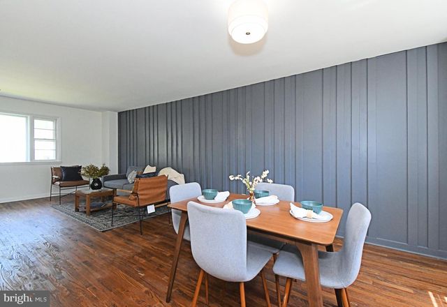 412 CAMELOT DR, Brookhaven, PA 19015