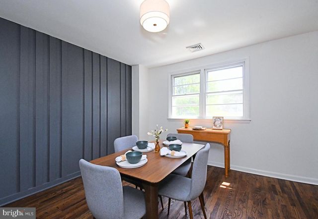 412 CAMELOT DR, Brookhaven, PA 19015