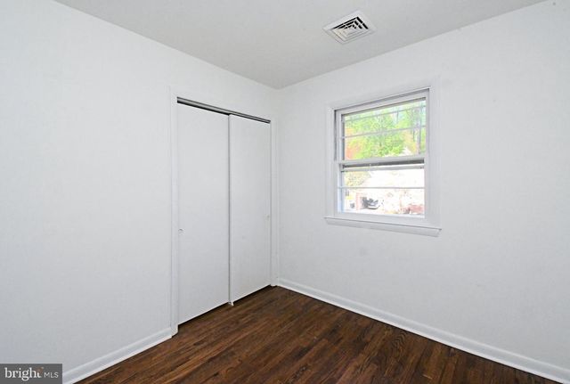 412 CAMELOT DR, Brookhaven, PA 19015