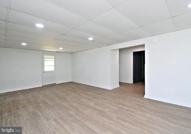 412 CAMELOT DR, Brookhaven, PA 19015