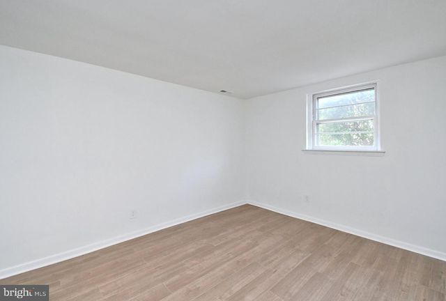 412 CAMELOT DR, Brookhaven, PA 19015