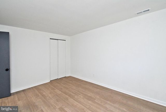 412 CAMELOT DR, Brookhaven, PA 19015