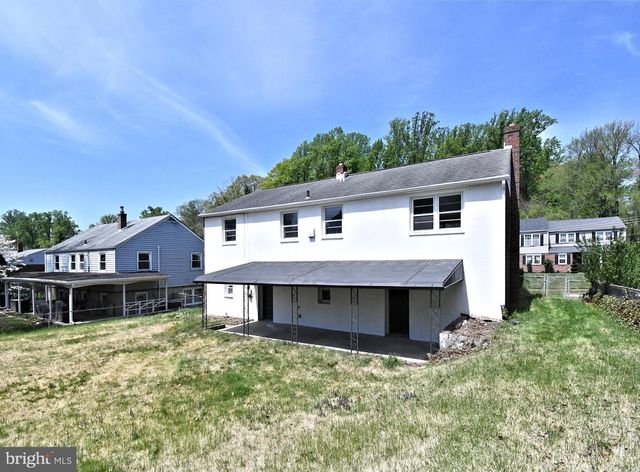 412 CAMELOT DR, Brookhaven, PA 19015