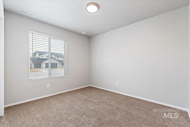 8436 E Copenhaver St, Nampa, ID 83687