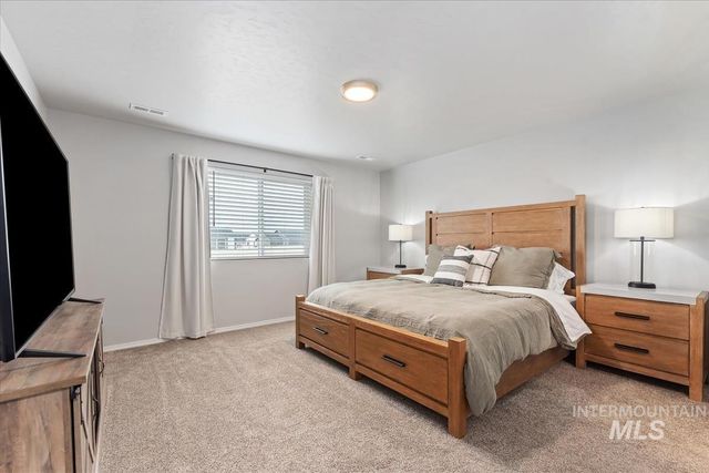 8436 E Copenhaver St, Nampa, ID 83687