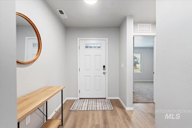 8436 E Copenhaver St, Nampa, ID 83687