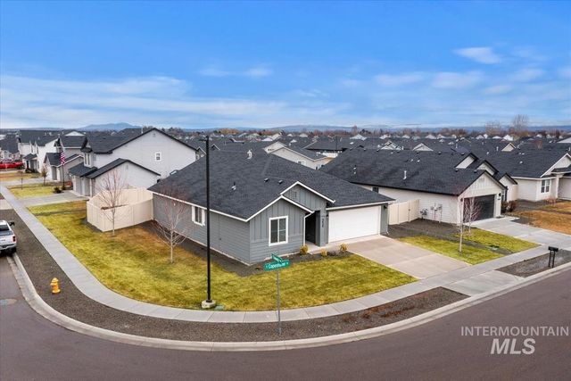 8436 E Copenhaver St, Nampa, ID 83687