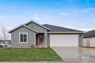 8436 E Copenhaver St, Nampa, ID 83687