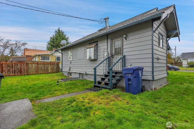 6423 S Montgomery Street, Tacoma, WA 98409