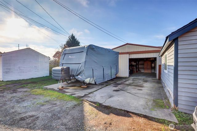 6423 S Montgomery Street, Tacoma, WA 98409