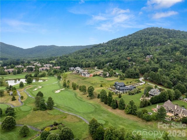 214 Folkestone Lane, Arden, NC 28704