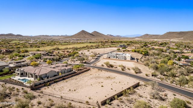 12053 W Palo Brea Lane, Peoria, AZ 85383