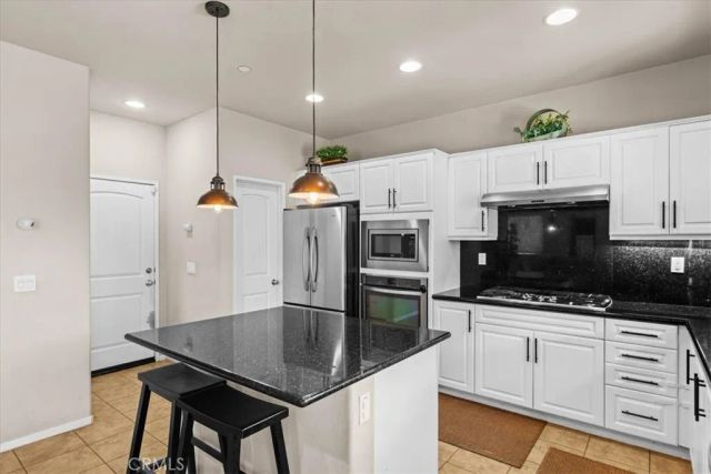 30865 Oak Knoll Drive, Menifee, CA 92584
