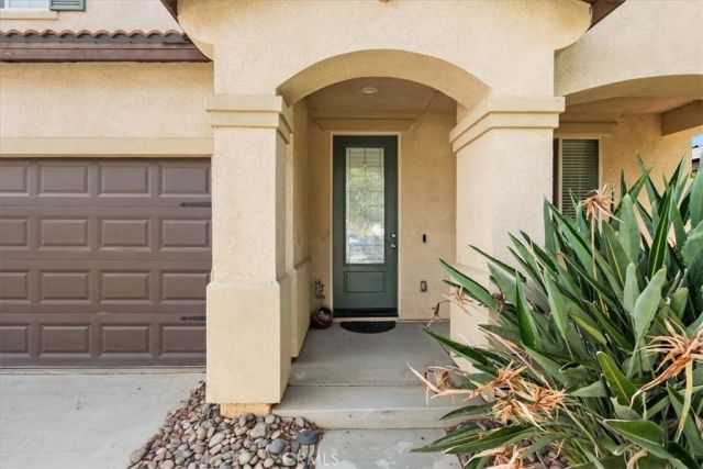 30865 Oak Knoll Drive, Menifee, CA 92584