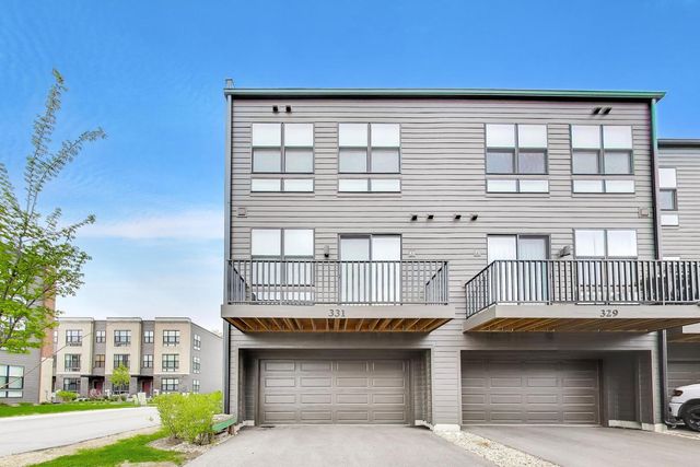 331 Summit Circle, Lombard, IL 60148