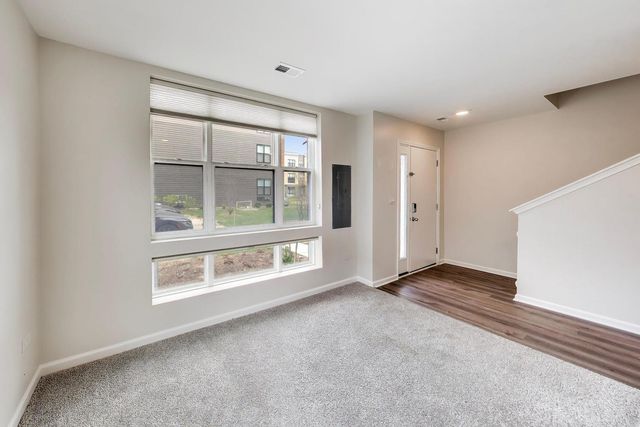 331 Summit Circle, Lombard, IL 60148