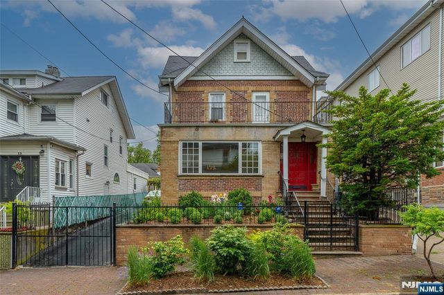 17 77th, North Bergen, NJ 07047