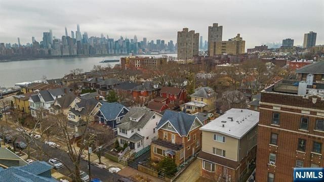 17 77th, North Bergen, NJ 07047