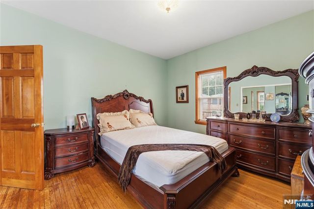17 77th, North Bergen, NJ 07047