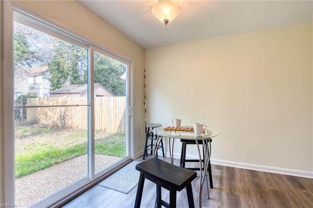 833 Hampton AVE, Newport News, VA 23607