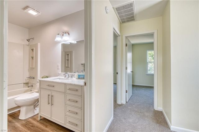 833 Hampton AVE, Newport News, VA 23607