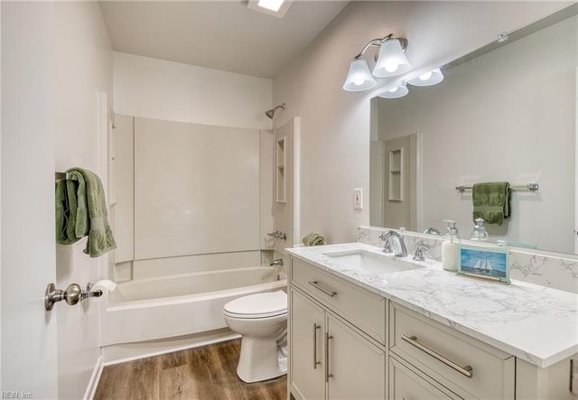 833 Hampton AVE, Newport News, VA 23607