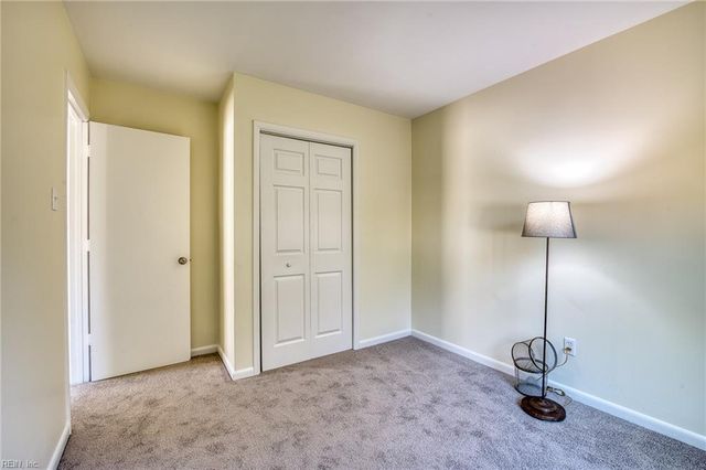 833 Hampton AVE, Newport News, VA 23607