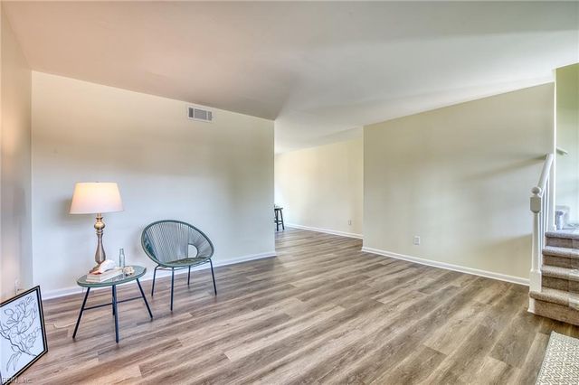 833 Hampton AVE, Newport News, VA 23607