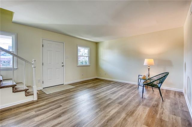 833 Hampton AVE, Newport News, VA 23607