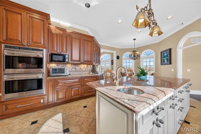 2662 N Hwy 79, Elsberry, MO 63343