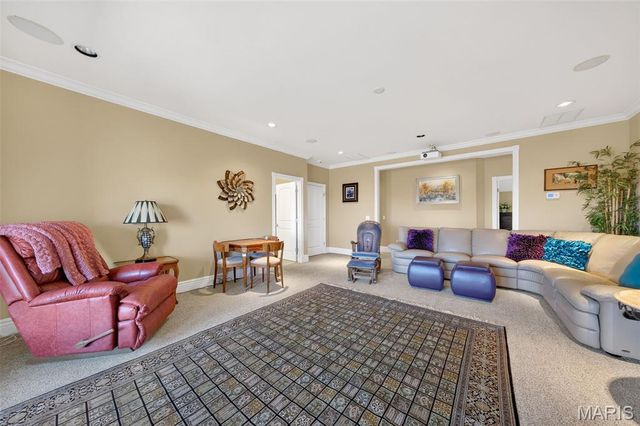 2662 N Hwy 79, Elsberry, MO 63343